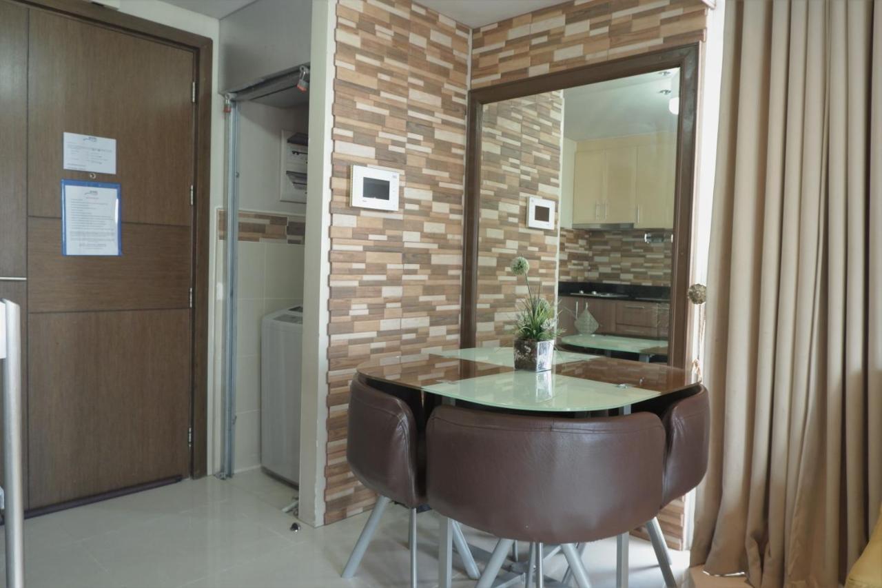 One Palm Tree Villas Manila Exterior photo